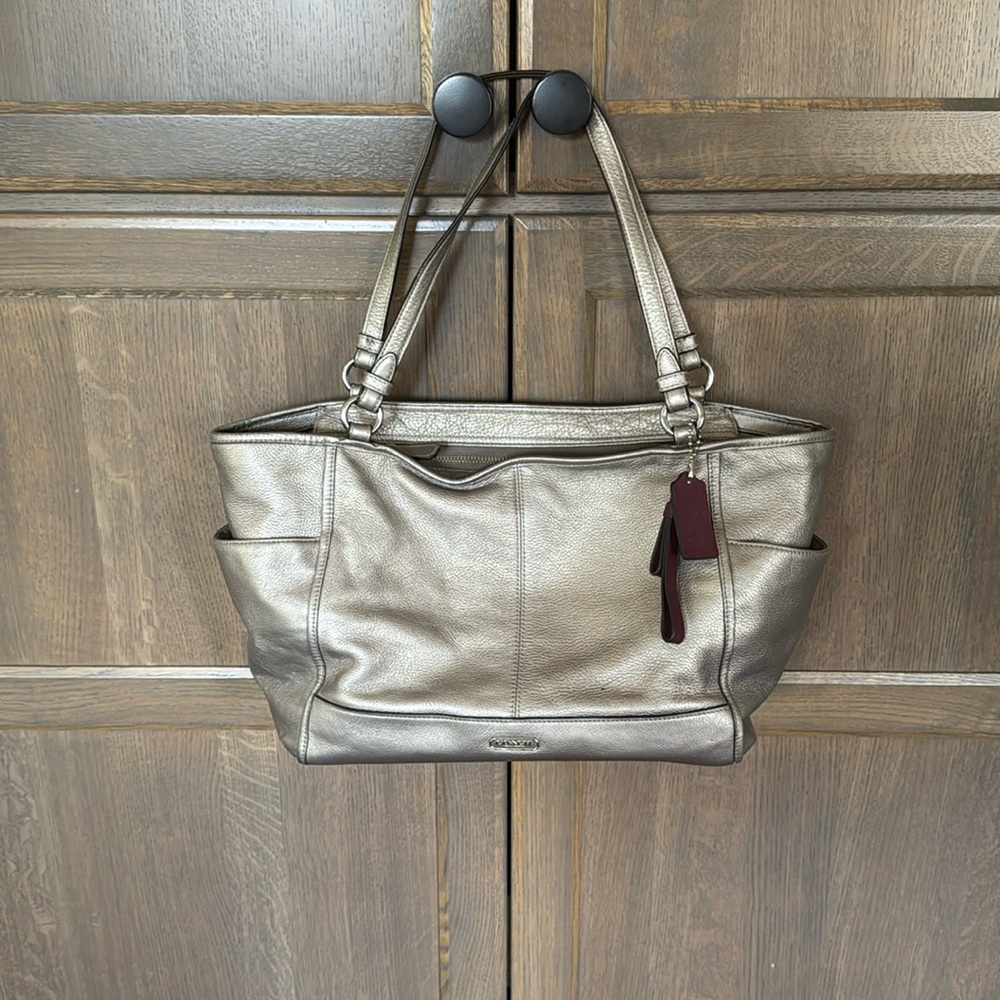 COACH TOTE